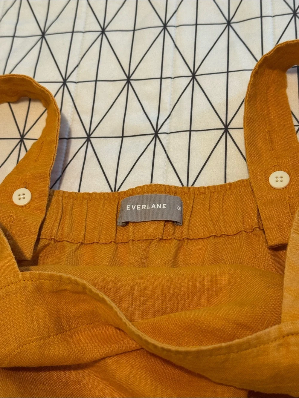 Everlane sleeveless linen